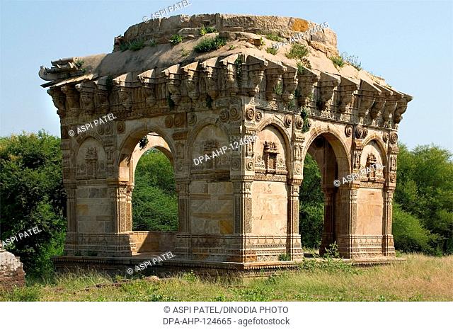 UNESCO world heritage Champaner Pavagadh ; Cenotaph of Nagina Masjid ; with beautiful floral carvings (Arabasc and Interwine designs) and jali work ; Champaner...