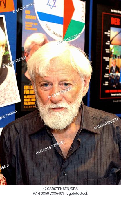 (dpa) - Uri Avnery, a political and intellectual leader of the Israeli peace movement, pictured at the Book Fair in Frankfurt, 11 October 2003