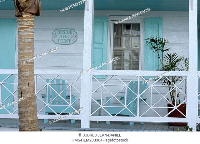 Bahamas, Eleuthera Island, Harbour Island, Dunmore Town, colonial styles houses in the village sea front