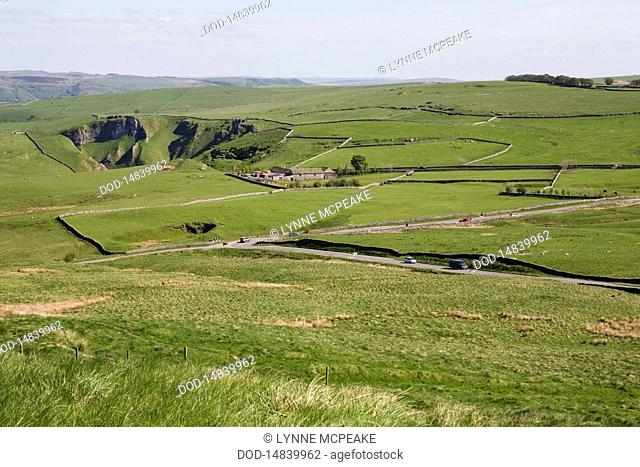 England, Derbyshire, Winnats Pass, view from footpath in Peak District National Park