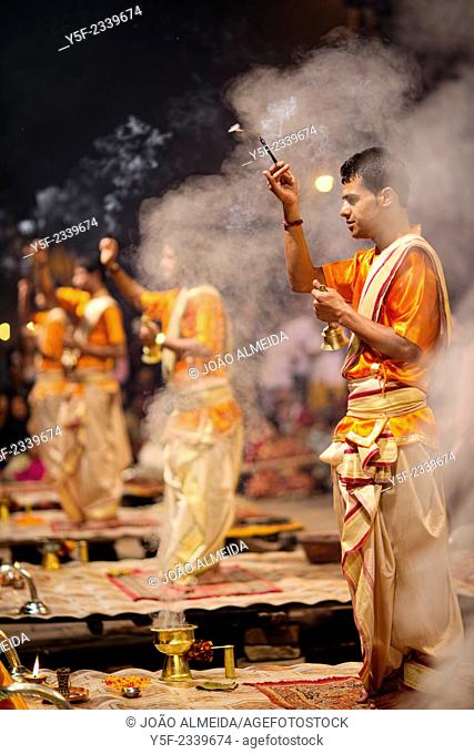 Ganga Aarti takes place everyday at dusk at Dashashwamedh Ghat