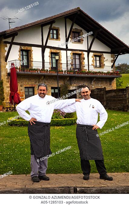 Boroa Restaurant Javier Garcia chef on the left Iñigo Elorriaga chef on the right Amorebieta-Etxano. Biscay, Basque Country, Spain