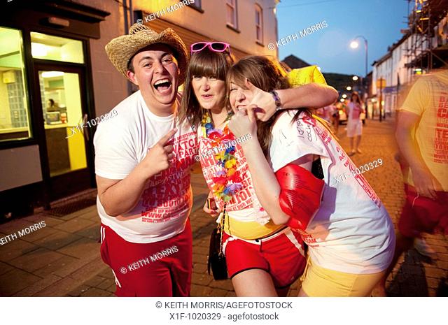 Aberystwyth University Students on a CARNAGE baywatch themed organised pub crawl around the town, May 11 2009