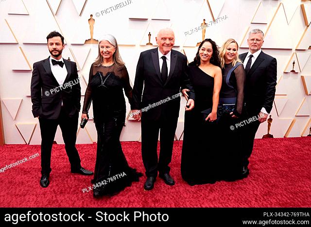 Stella Arroyave, Anthony Hopkins and guests arrive on the red carpet of the 94th Oscars® at the Dolby Theatre at Ovation Hollywood in Los Angeles, CA, on Sunday