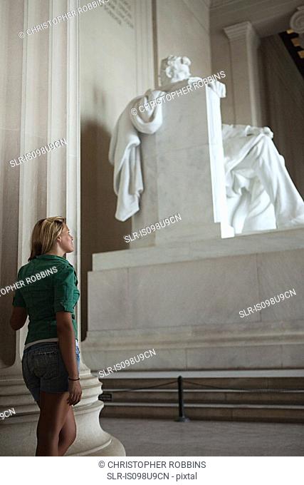 Girl looking at lincoln memorial