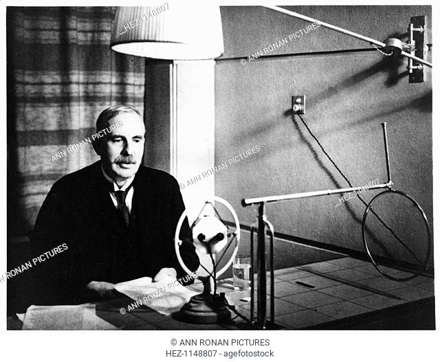 Ernest Rutherford broadcasting during a home visit to New Zealand in 1926. In 1908 Rutherford (1871-1937), New Zealand atomic physicist