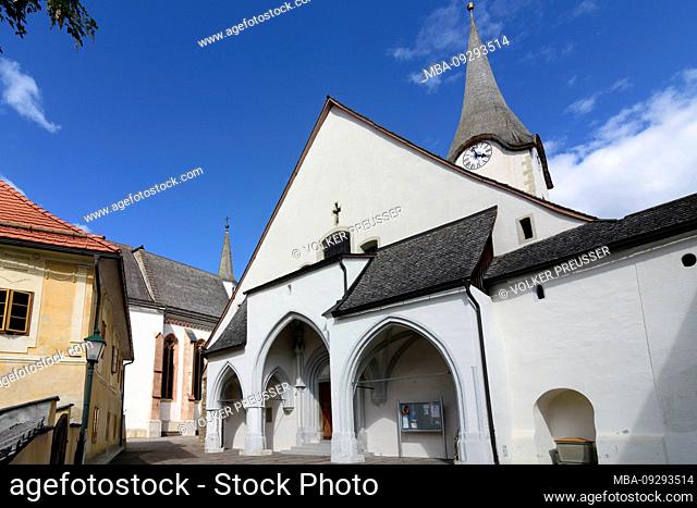 Oberwölz, church Spitalskirche (Filialkirche hl. Sigismund beim Spital left), church St. Martin (right) in Murau-Murtal, Steiermark, Styria, Austria