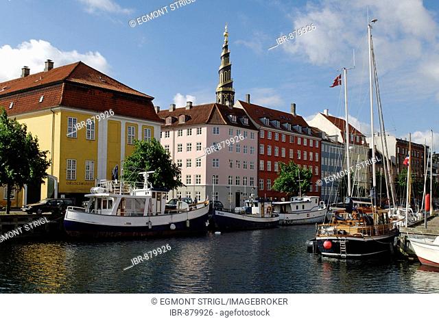Boats on the Christianshavn Canal, Copenhagen, Denmark, Scandinavia, Europe