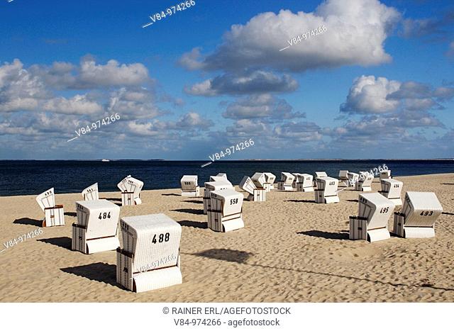 Strandkoerbe / Beach Chairs / Hoernum / Sylt / Deutschland / Germany
