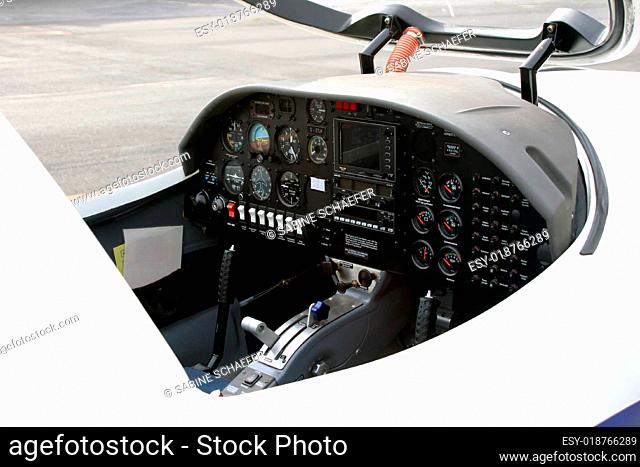Cockpit der Aquila
