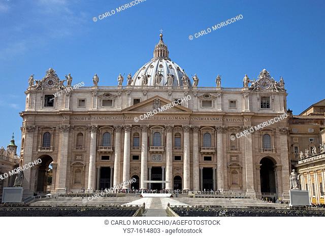 Saint Peter's Basilica facade in Rome, Lazio, Italy, Europe