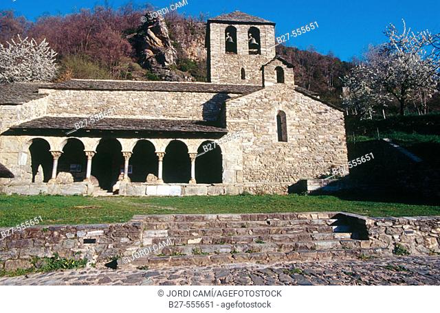 Chapel of Sant Jaume de Queralbs (12th century). Queralbs, Ripollès. Girona province, Catalonia, Spain