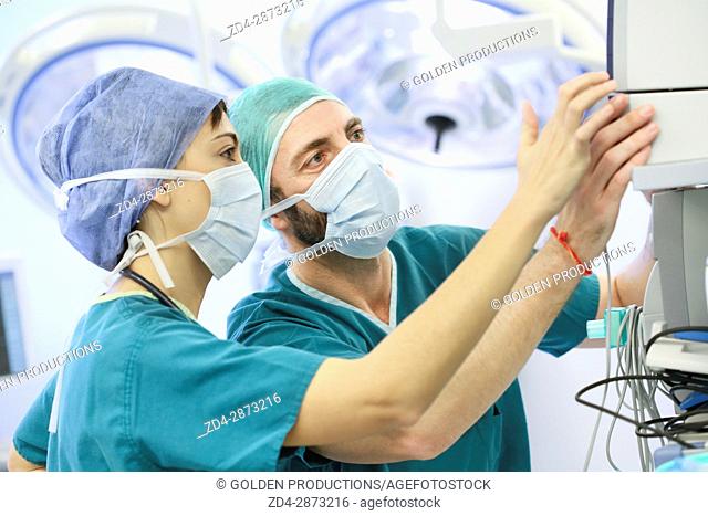 Surgery, Operating room, Hospital, Spain