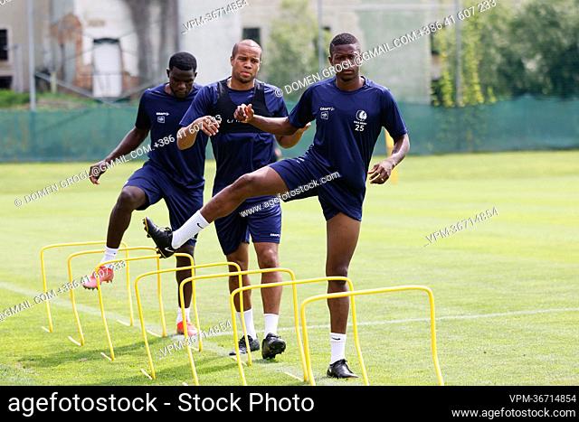 Gent's Vadis Odjidja-Ofoe (C) and Gent's Mathias Nurio Fortuna (R) pictured in action during a training session of JPL KAA Gent on the second day of their...