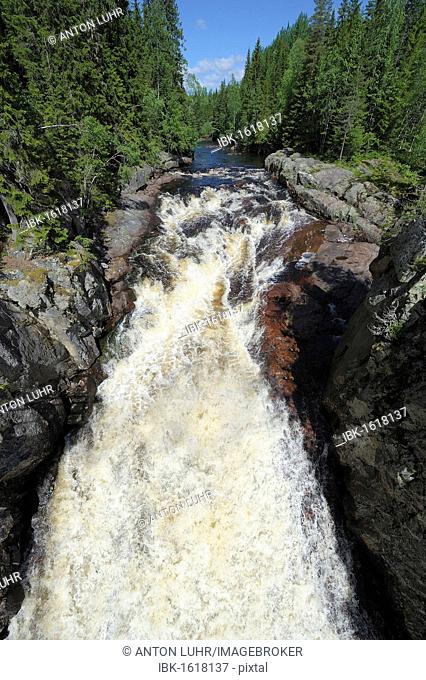 At the Helvetesfallet falls the river Aeman plunges about 30m between vertical cliffs, Oerebro laen, Sweden, Scandinavia, Europe