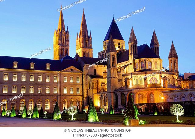 France, Normandy, Calvados department (14) Caen, by night, Aux hommes abbey, abbatial church