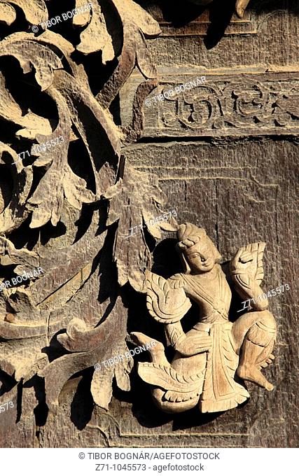 Myanmar, Burma, Mandalay, Shwenandaw Kyaung, Golden Palace Monastery, woodcarving detail