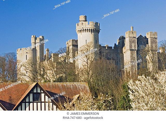 Arundel Castle, original structure built in the 11th century, seat of Roger de Montgomery, most of stone castle built between 1133 and 1189, Arundel