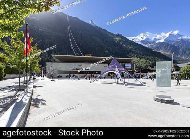 Chamonix-Mont-Blanc, Mont Vlanc, Aiguille du Midi, viewpoint, view, Mountain, hill, cable car, top, France. (CTK Photo/Marketa Hofmanova)
