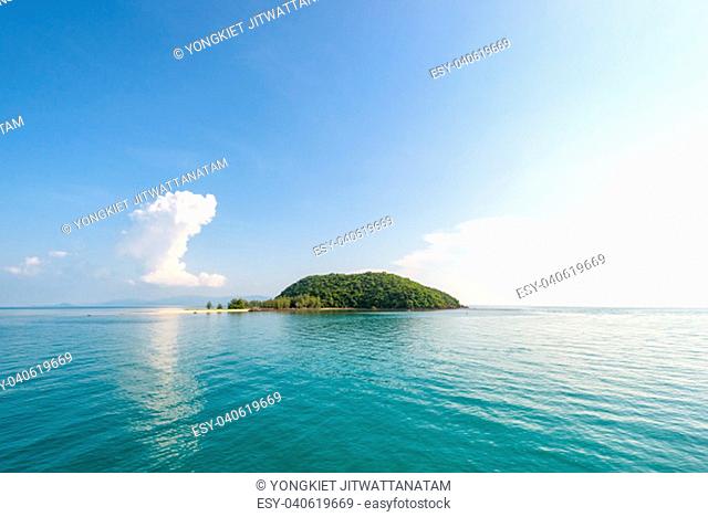 Beautiful nature landscape of blue sea and sky in summer at Koh Tae Nai small island near Ko Pha Ngan in Gulf of Thailand is a famous attractions of Surat Thani...