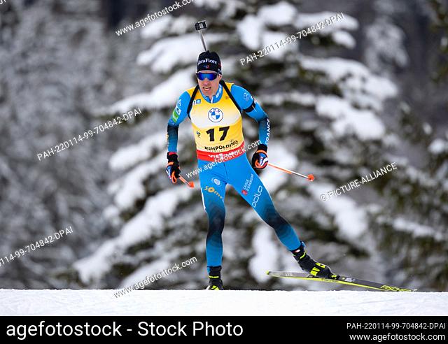 13 January 2022, Bavaria, Ruhpolding: Biathlon: World Cup, Sprint 10 km in Chiemgau Arena, men. Quentin Fillon Maillet from France in action