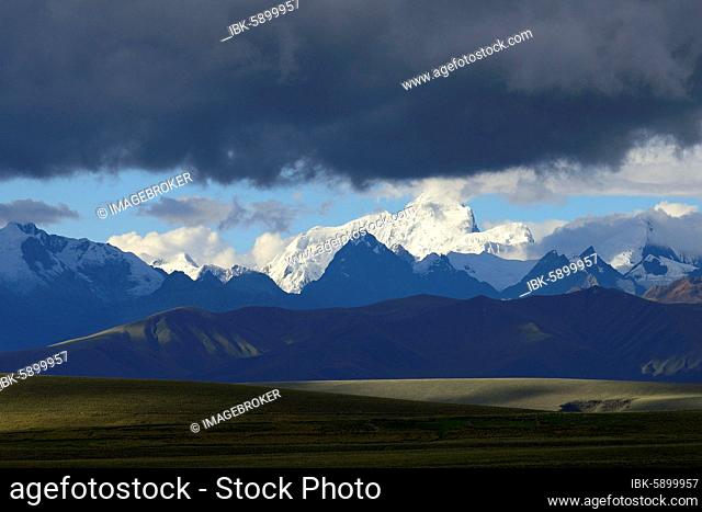 Mountain range of the Cordillera Blanca under dark clouds, Ruta 110, near Chavín de Huántar, Ancash region, Peru, South America