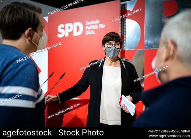 20 December 2021, Berlin: Saskia Esken, chairwoman of the SPD, talks to journalists at the end of a press conference after the constituent meeting of the party...
