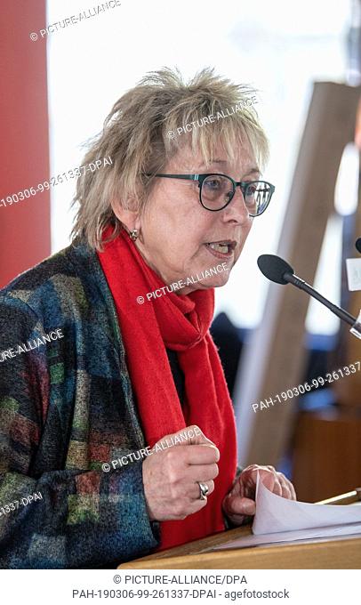 06 March 2019, Bavaria, Passau: Eva Bulling-Schröter (Die Linke), regional chairwoman of the left in Bavaria, speaks at the political Ash Wednesday of the left