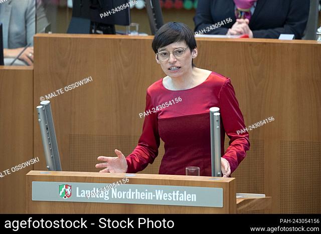 Josefine PAUL, chairwoman of the parliamentary group Buendnis 90 / die Gruenen, in her speech, debate on the topic “Perspectives after the pandemic Ð Priority...