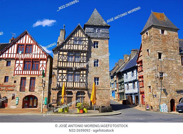 Treguier, Town Gate, Côtes d'Armor, Lannion District, Bretagne, Brittany. France