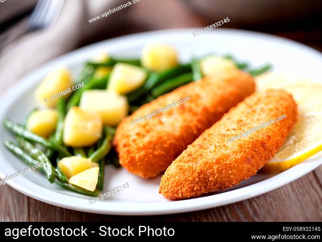 Breaded Fish Fillet with Potatoes and Green Beans