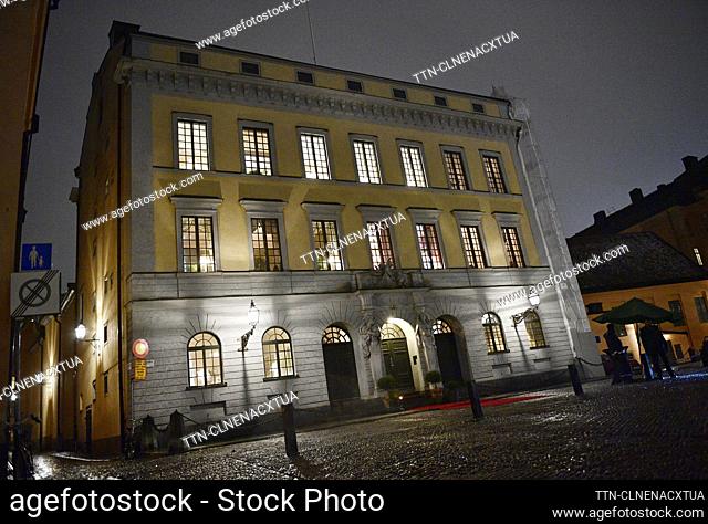 STOCKHOLM 20231122 Guests arrive at Stockholm County Governor Anna Kinberg Batra's county dinner in Tessinska palatset. Photo: Mikaela Landeström / TT / Code...