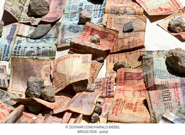 Indische Banknoten in der Sonne