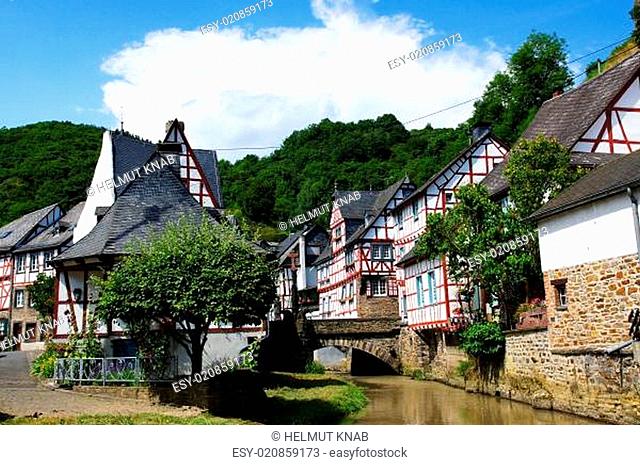 Monreal - schönstes Dorf in Rheinland Pfalz