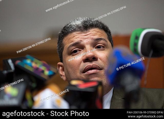 06 January 2020, Venezuela, Caracas: Luis Parra, who was elected President of the Chamber of Deputies by supporters of President Maduro and dissidents of the...