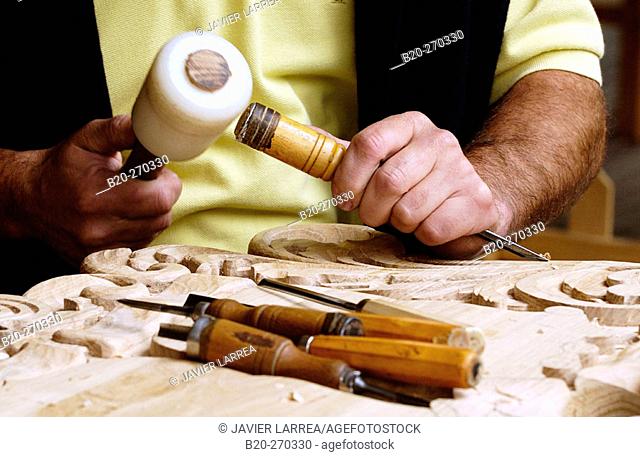 Wood carving. Handicrafts exhibit. Artzai Eguna. Legazpi. Guipuzcoa. Basque Country