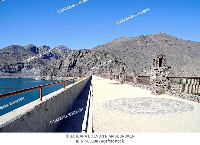 Dam, Puclaro reservoir, storage lake, lake, water, mountains, Vicuna, Valle d'Elqui, Elqui valley, La Serena, Norte Chico, northern Chile, Chile, South America