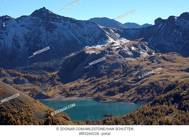 View on the mountain lake Lac d'Allos Aussicht aut Lac d'Allos Adobe RGB