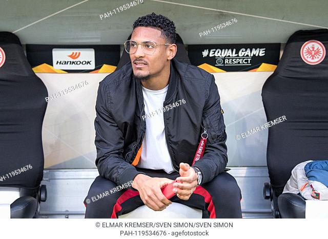 Sebastien HALLER (F) is injured and sitting on the bench before the game, civilian, civilian clothes, private, street clothing, private, half figure