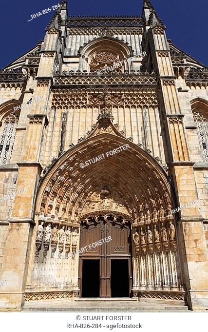 Main portal of Batalha Abbey Mosteiro de Santa Maria da Vitoria, UNESCO World Heritage Site, Batalha, Estremadura, Portugal, Europe