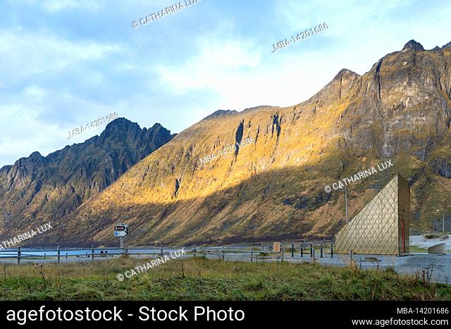 Norway, Senja, Skaland, Ersfjord, beach, golden toilet