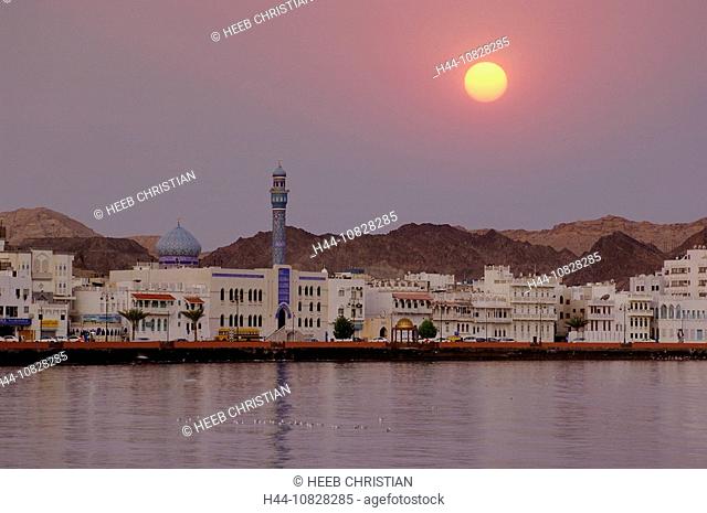 Corniche, mosque, dome, minaret, town, city, Old Town, At night, night, Muttrah, courage yard, Maskat, architecture, M