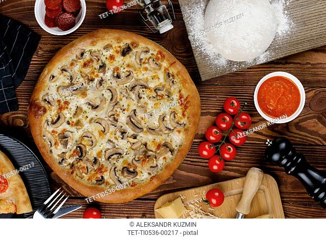 Mushroom pizza with ingredients
