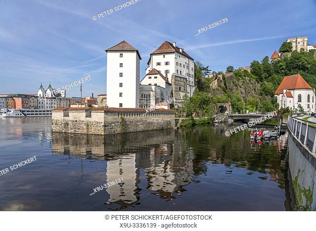 Veste Niederhaus castle at the confluence of the Iltz and Danube River, Passau, Lower Bavaria, Bavaria, Germany