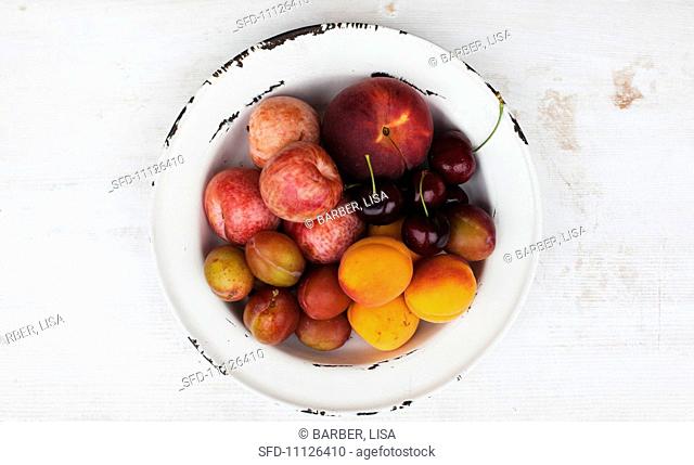 A plate of summer fruits