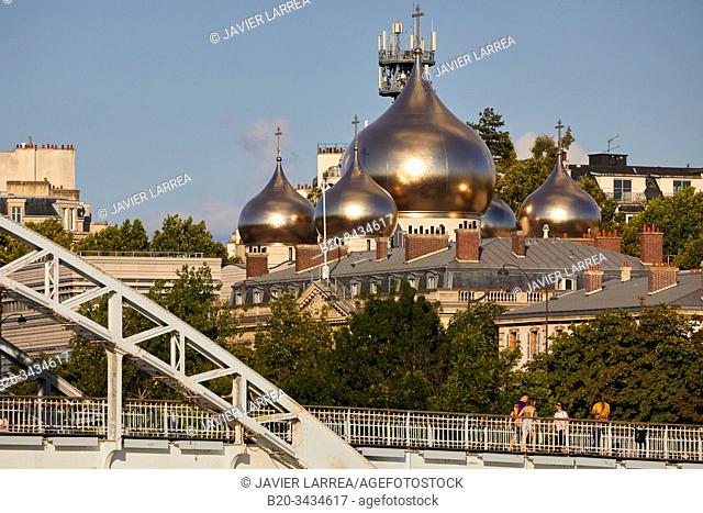 Holy Trinity Cathedral and the Russian Orthodox Spiritual and Cultural Center, Passerelle Debilly, River Seine, Paris, France