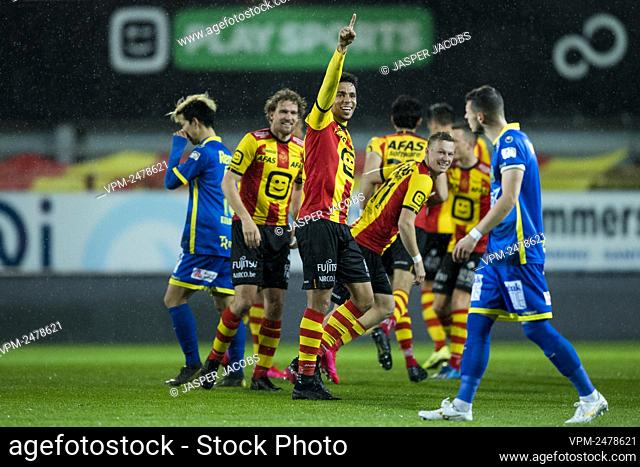 Mechelen's players and Mechelen's Igor de Camargo celebrate after scoring during a soccer match between KV Mechelen and Waasland Beveren