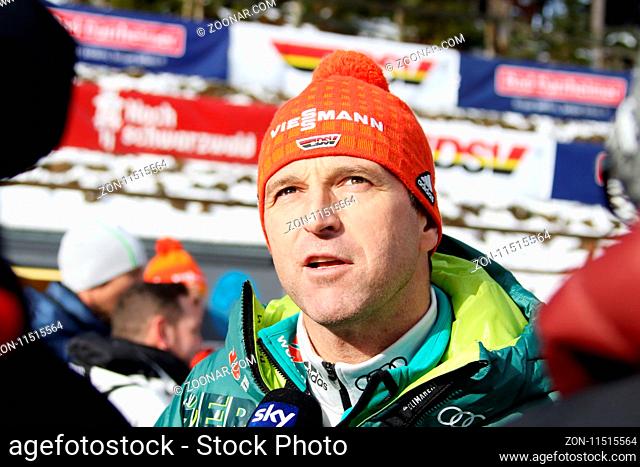Bundestrainer Werner Schuster (Skispringen),   Wegen Windboen musste die Qualifikation für das FIS-Weltcup Skispringen in Titisee Neustadt abgesagt werden