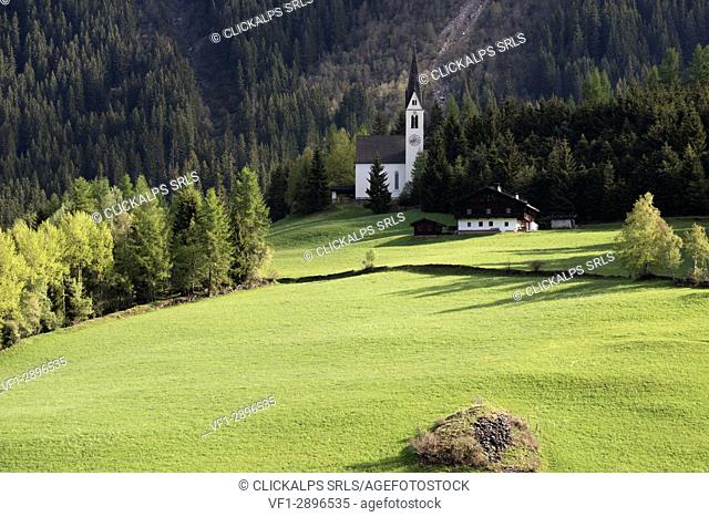 Mareta / Mareit, Racines / Ratschings, Bolzano province, South Tyrol, Italy. The church Sankt Magdalena