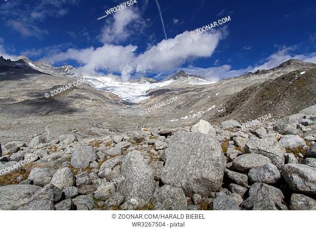 Der Neves Gletscher in den norditalienischen Alpen